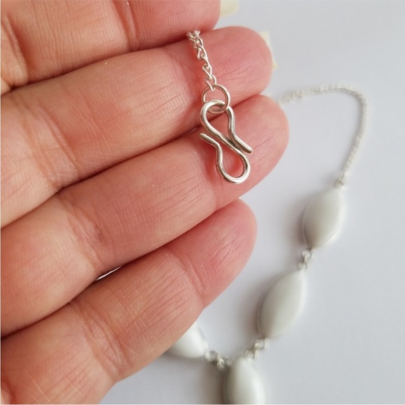 Genuine White Coral Gemstone 925 Sterling Silver Y Necklace NEW - Picture 6 of 9